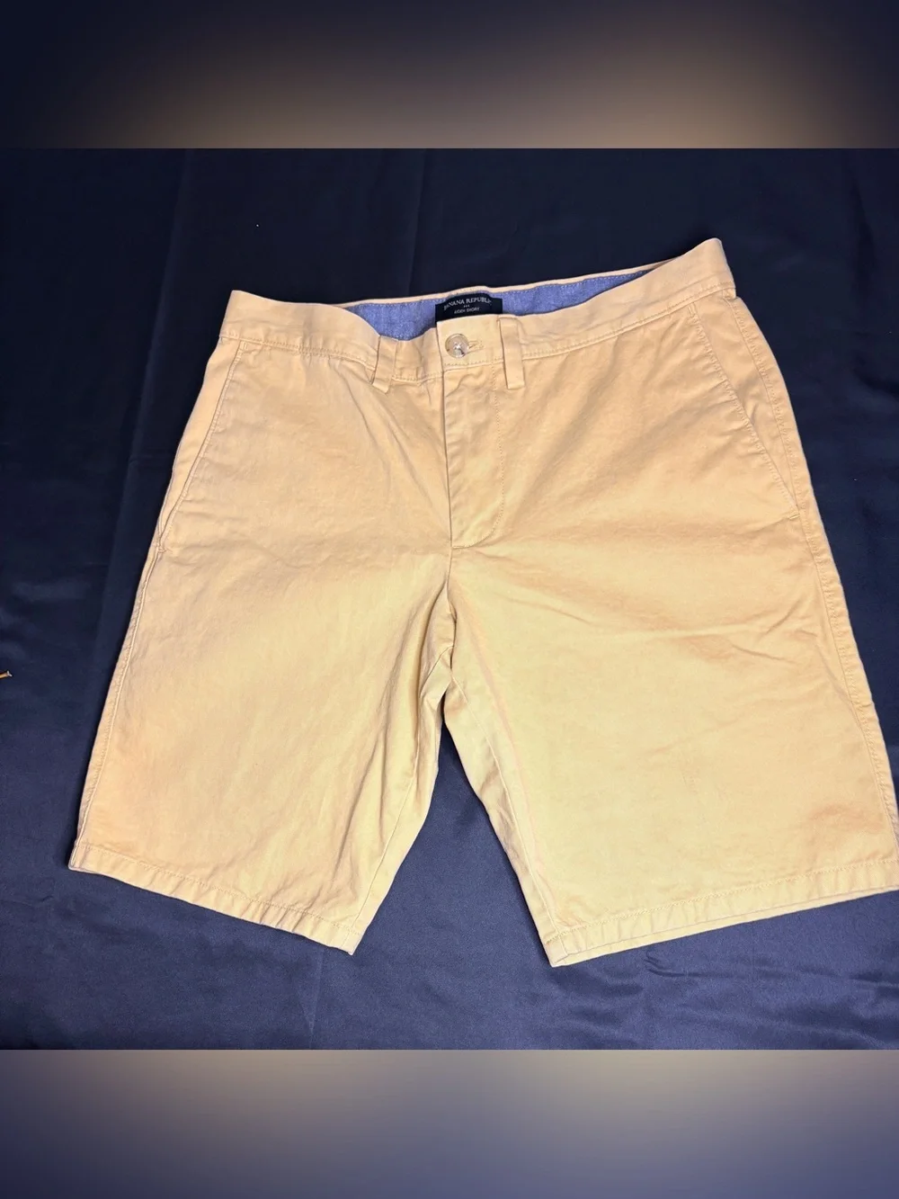 Banana Republic Yelowish Khaki Flat Front Men's Shorts Sz 30